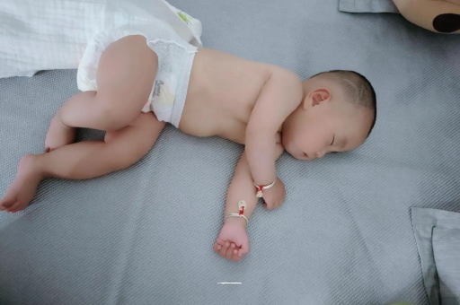 沈丘宝宝口水多怎么回事